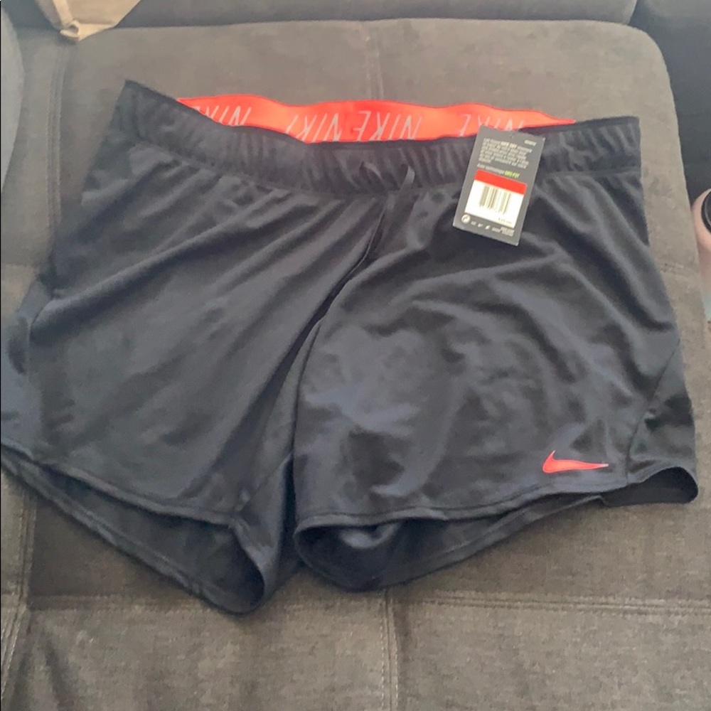 NIKE WOMENS DRY SHORTS sz L Black/neon pink combo